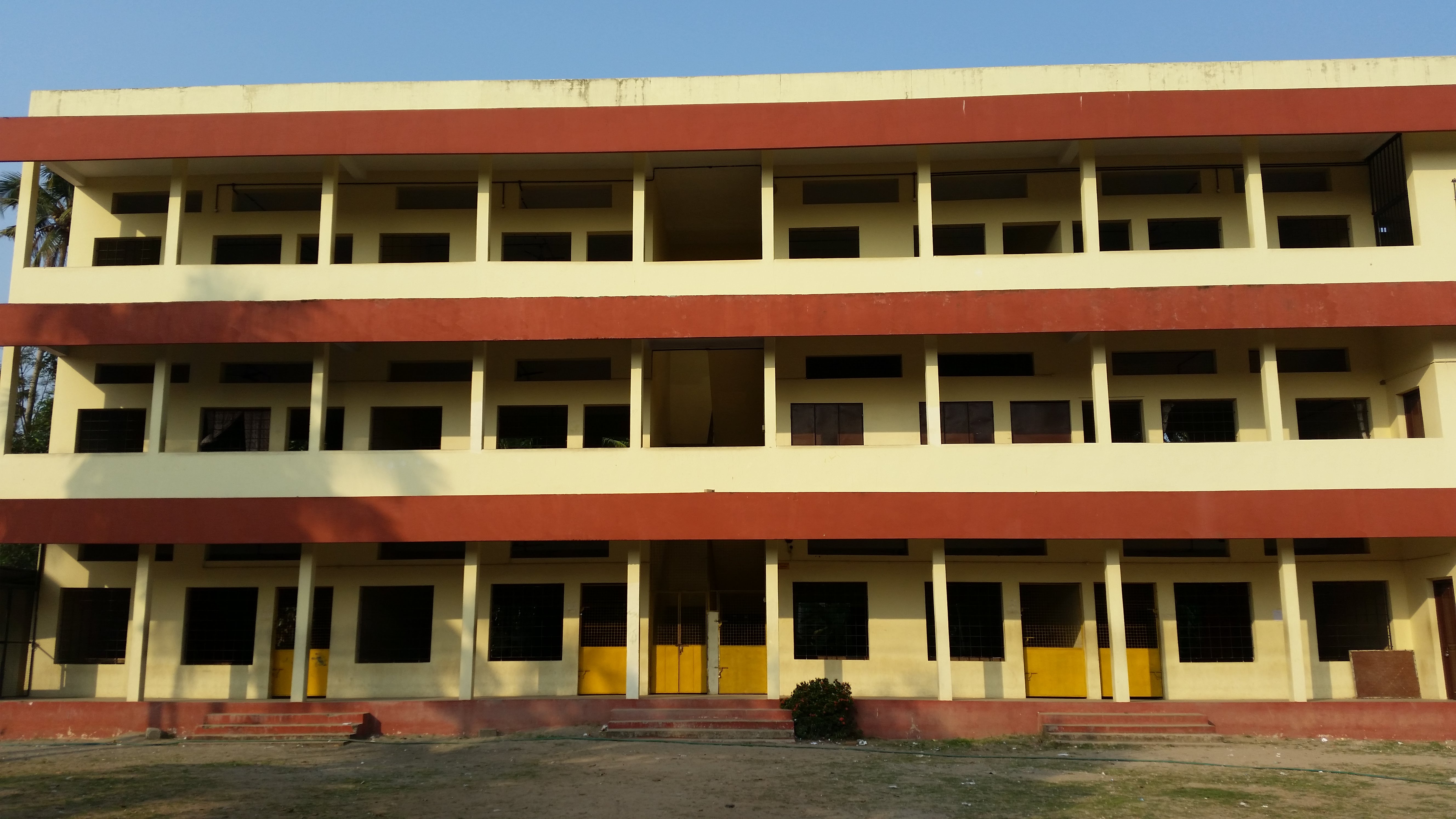 Panangad VHSS Campus
